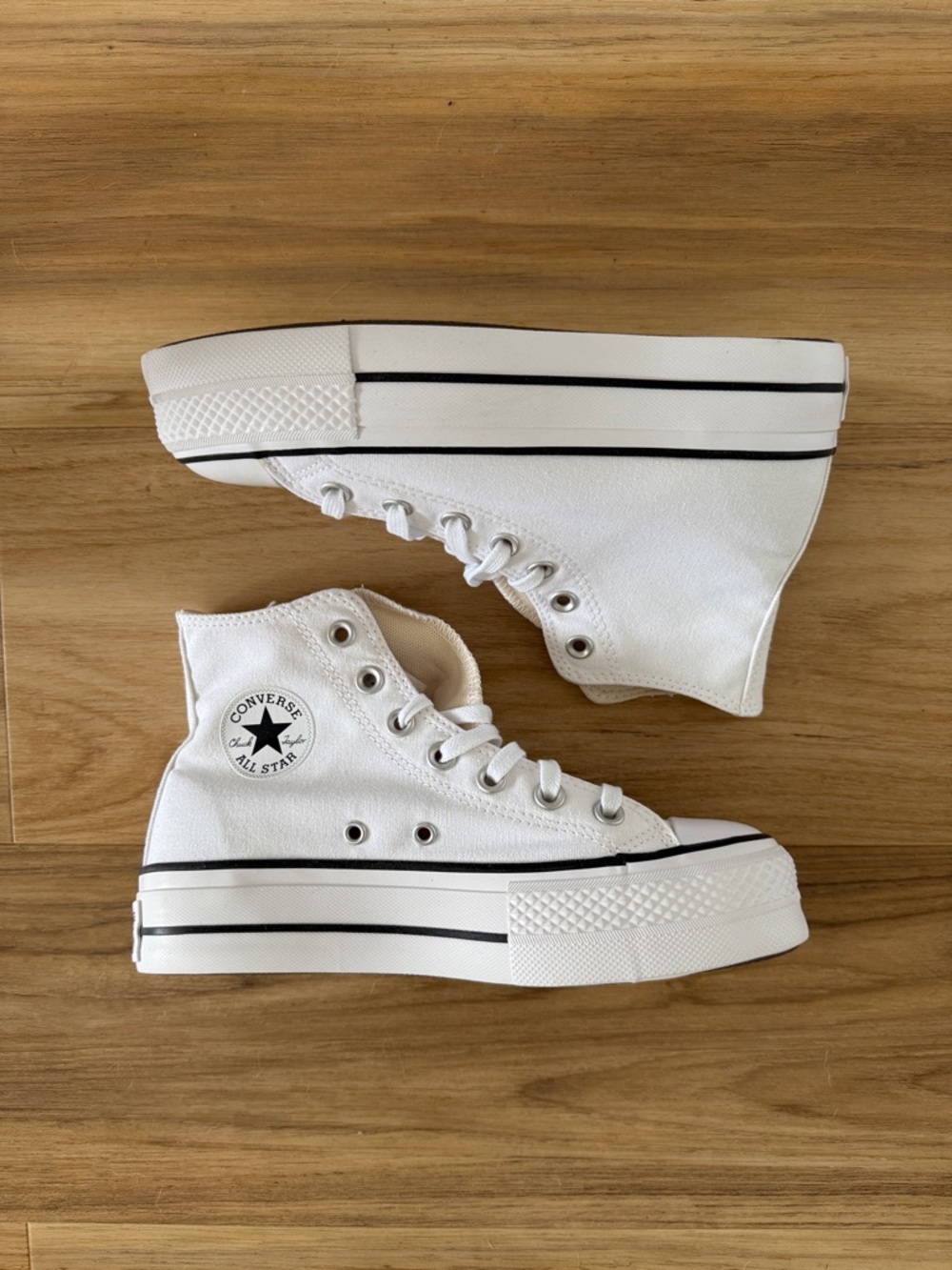 Converse | Chuck Taylor All Star Lift Hi Sneaker (Size 6)